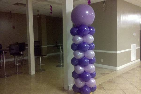 Balloon wedding decor