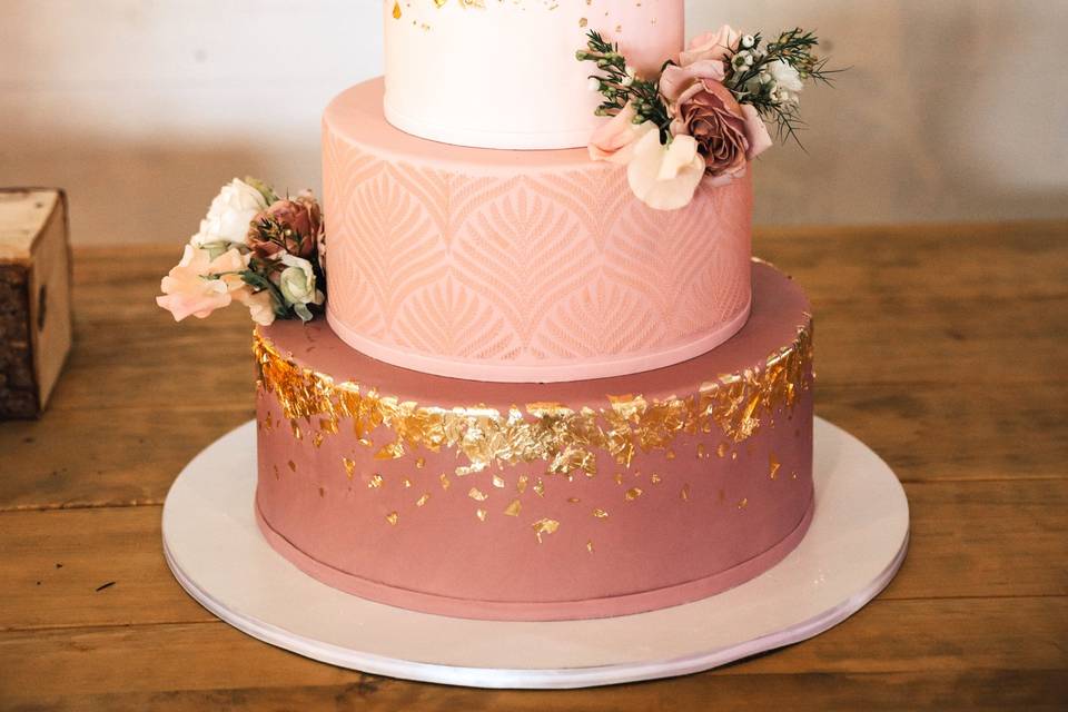 Blush and Gold Cake