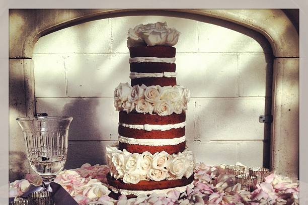 Naked Cake with Roses