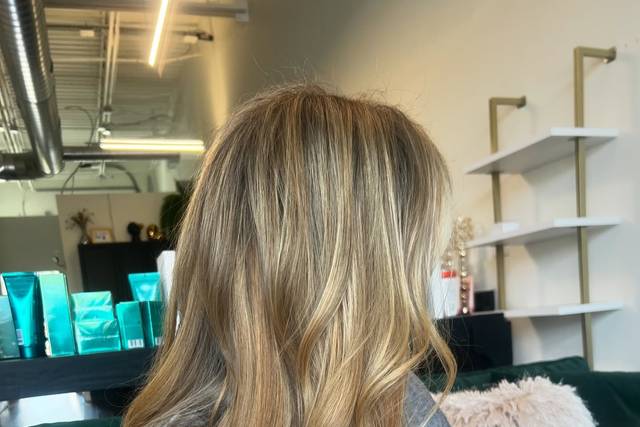 Lumina Extensions & Beauty Bar