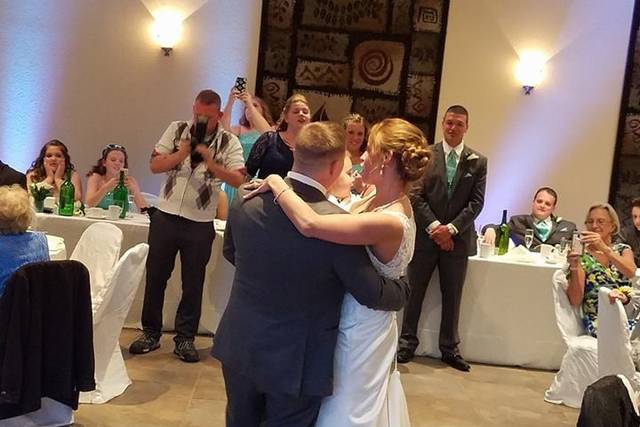 Couple's  1st dance