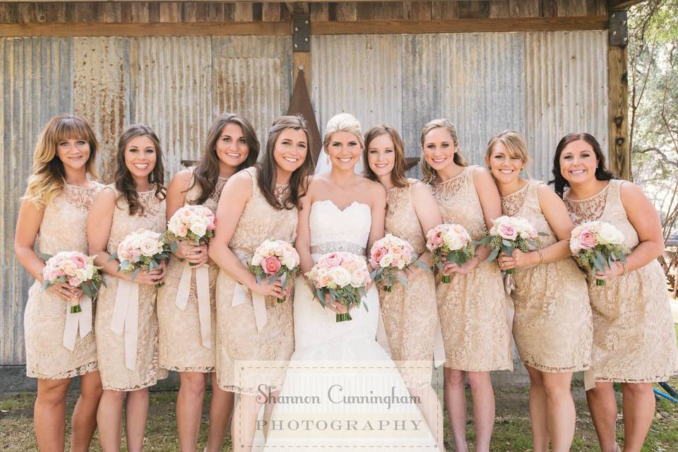 Bride and bridesmaids | Shannon Cunningham Photography