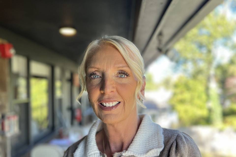 Mother of the groom makeup