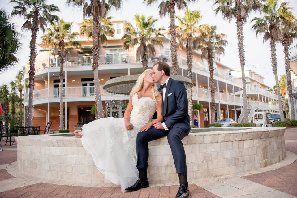 Outdoor wedding kiss