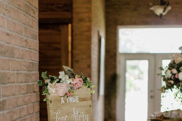 Stable foyer