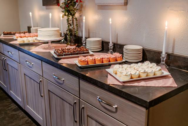 Dessert Credenza