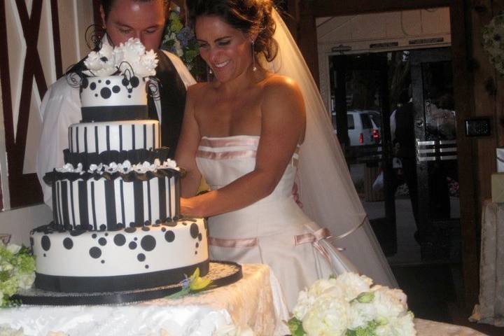 Cake cutting