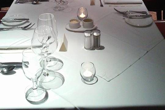 Long table setting
