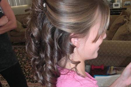 Curled hair style