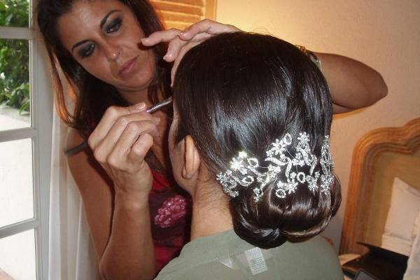 Eye makeup