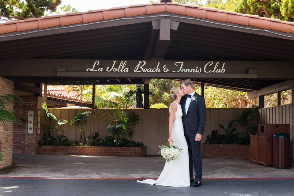 Couple at entrance