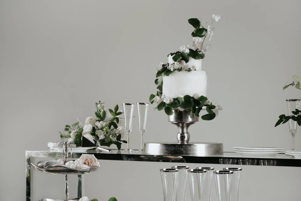 Modern Cake Table