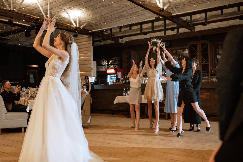 Bouquet Toss