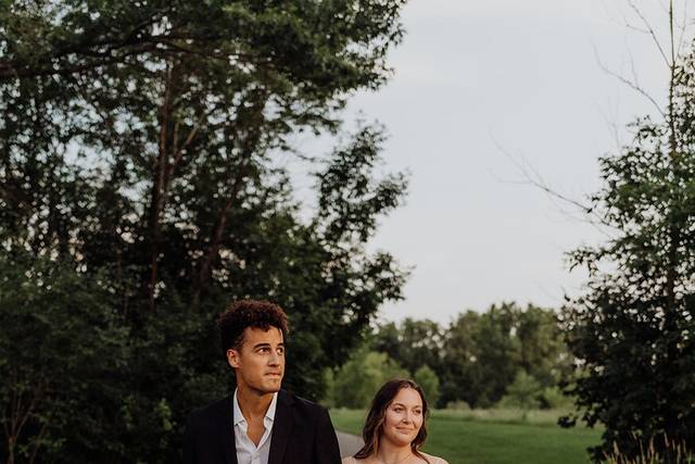 Hourglass Wedding