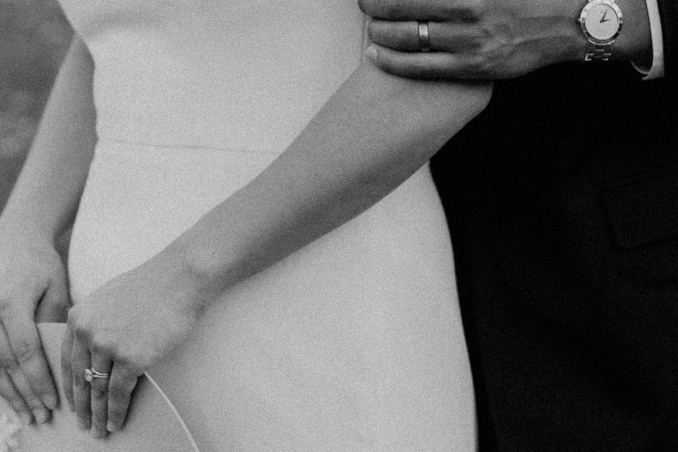 Hourglass Wedding