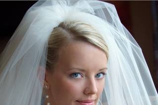 A Cut Above Full Service Salon