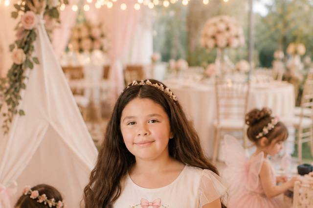 child with the wedding fairys.png