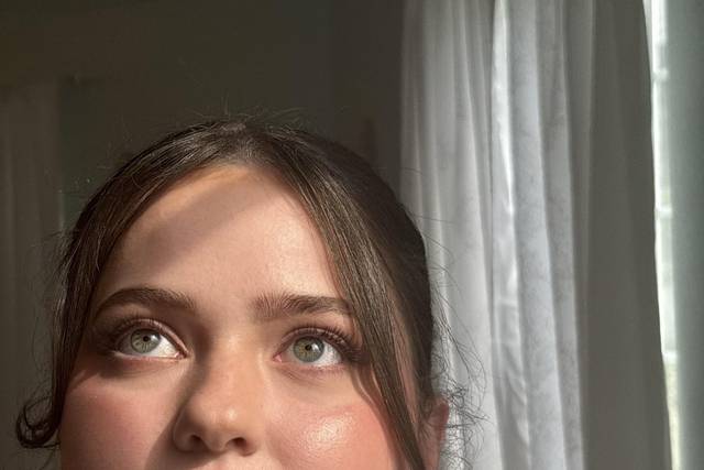 Soft Guest Glam