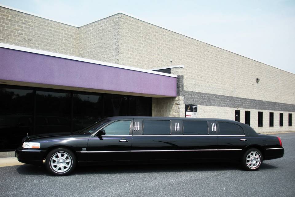 Unique Limousine