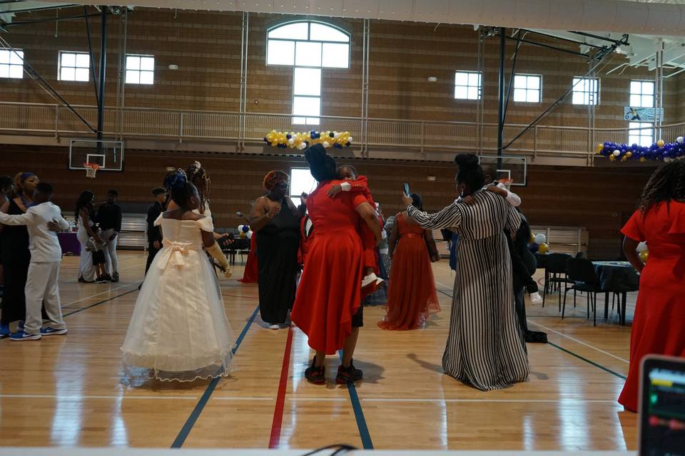 DJ QUEEN ENTERTAINMENT