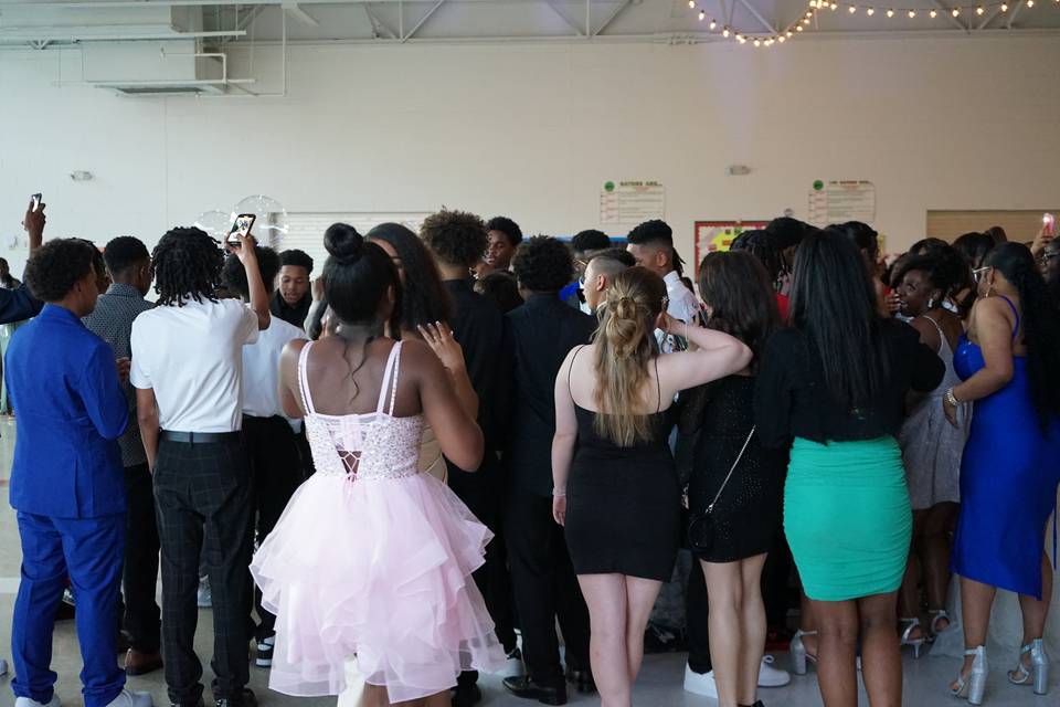 DJ QUEEN ENTERTAINMENT