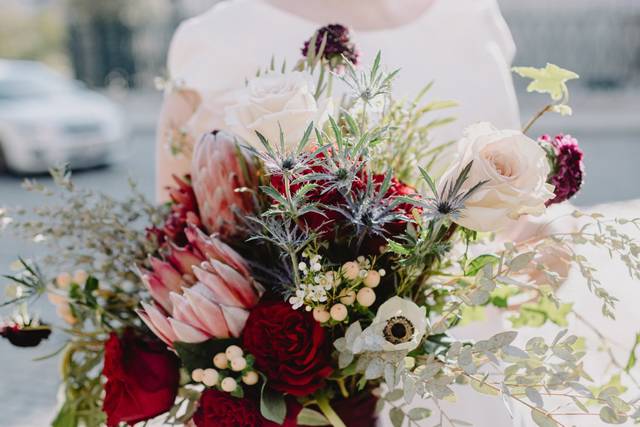 Blushing Bride Classic Bridal Bouquet Wedding Flowers in Baltimore, MD –  The Flower Cart