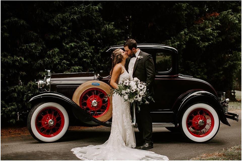 Kiss With Car