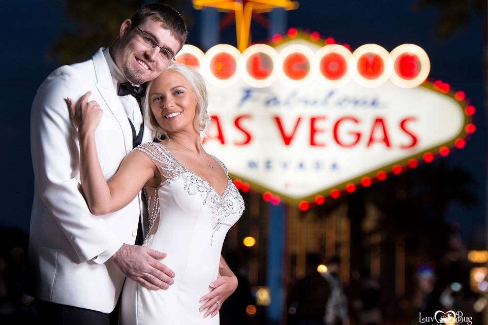 Las Vegas Sign Wedding