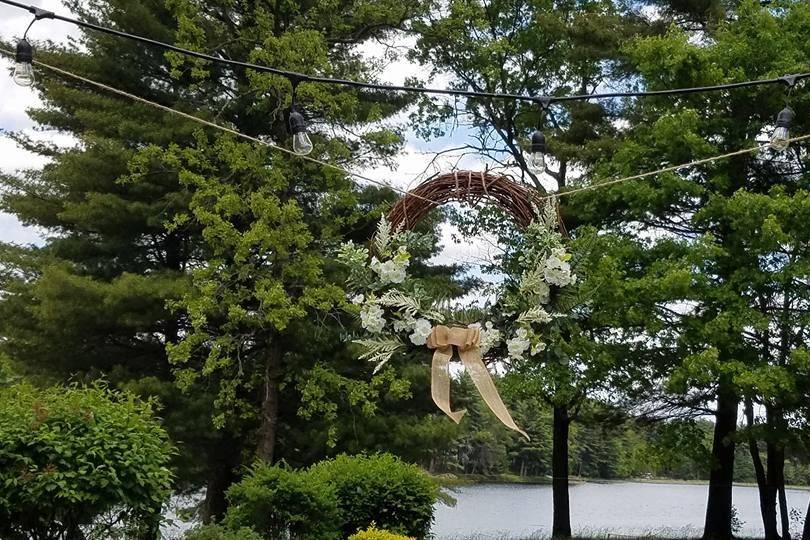 Round flower decor