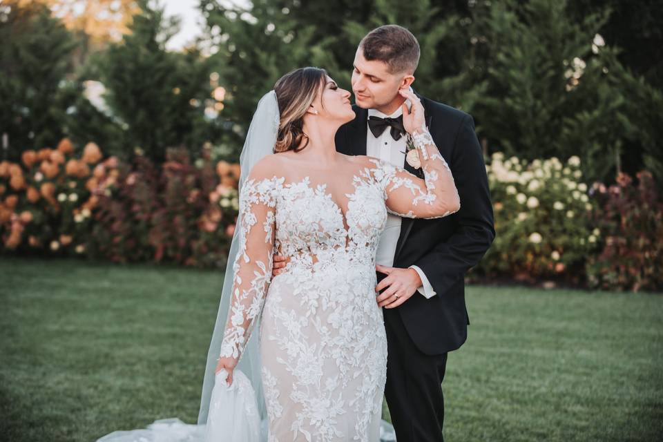 Bride & Groom Kissing