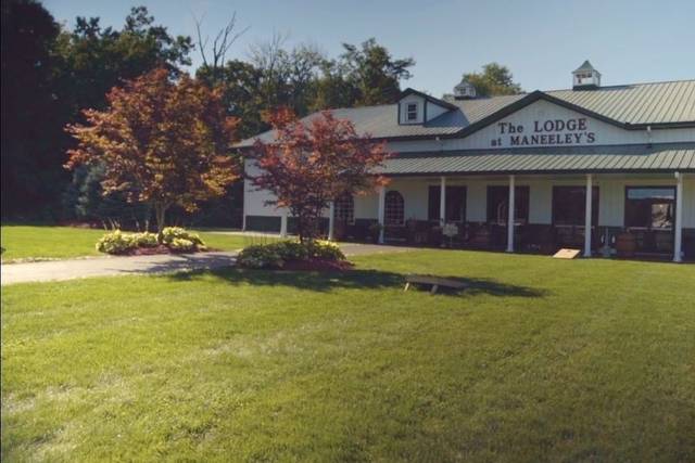 Maneeleys Banquet & Catering and The Lodge at Maneeley's