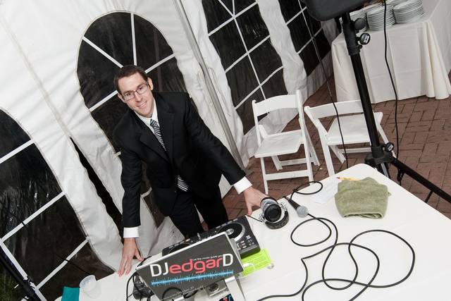 DJ station