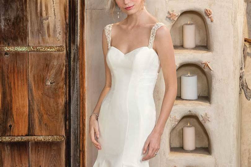 Style 2300 Maya		Stretch georgette fit and flare gown with sweetheart neckline and beaded straps outlining a deep and low V-shape back.