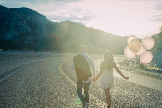 MOVING STILL PICTURES PHOTOGRAPHY