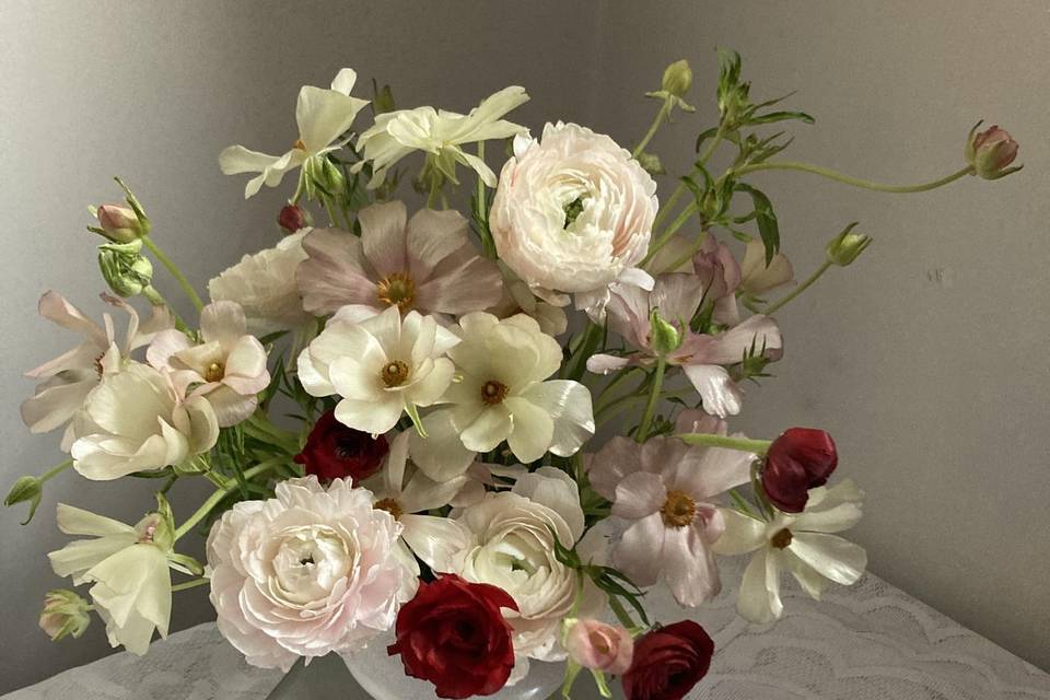 Centerpiece ranunculus