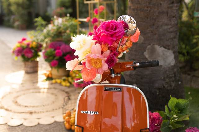Vespa italian wedding' style