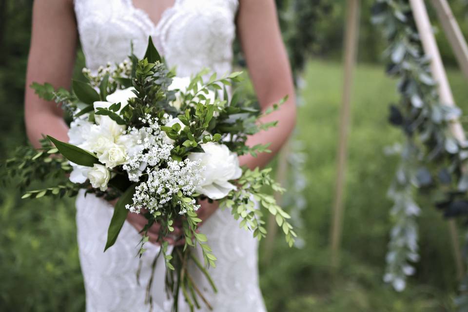 Bridal bouquet | Photo by Willow and Wren Photography