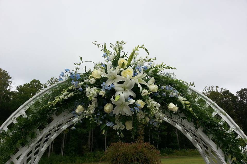 Sample wedding arch arrangement