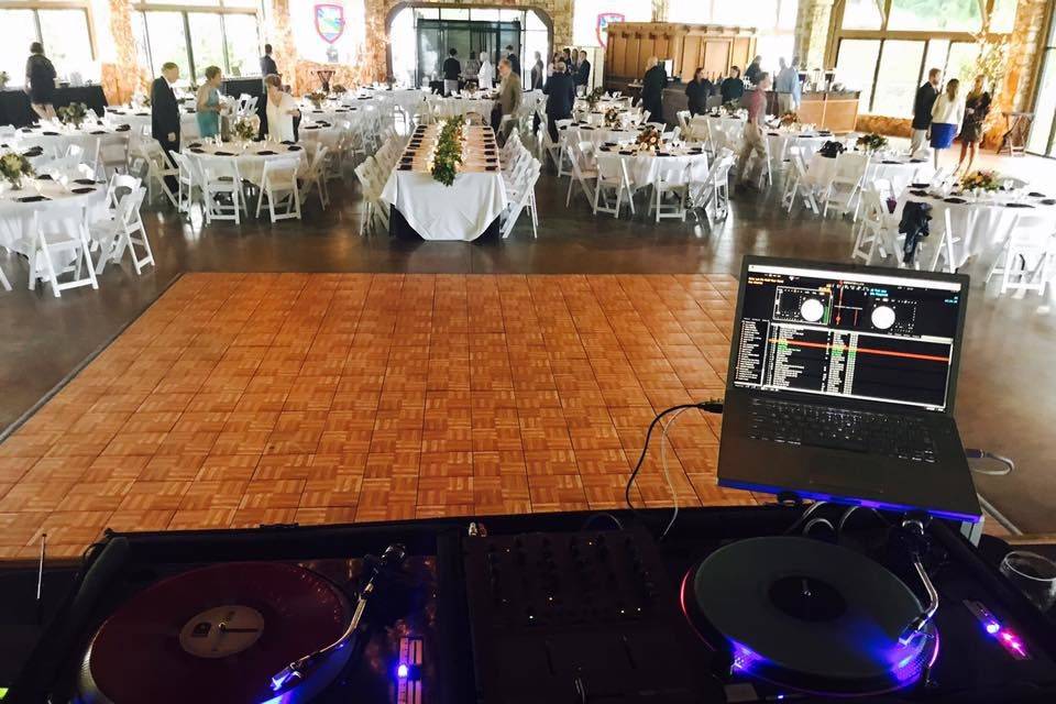 DJ set-up