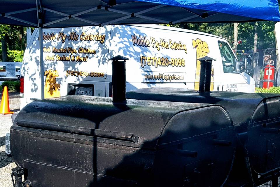 Mobile Pig Nic Catering