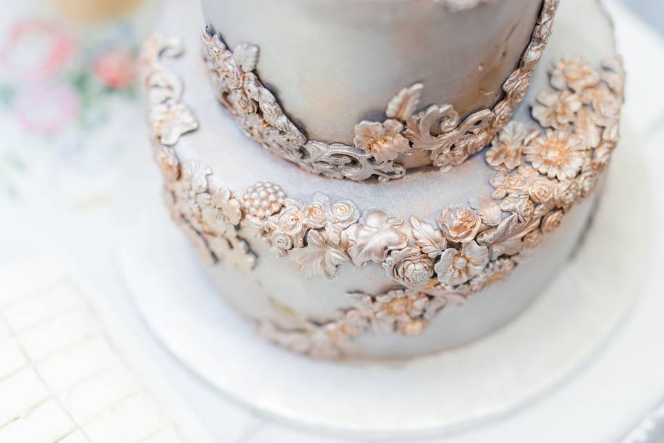 Rustic opulence cake