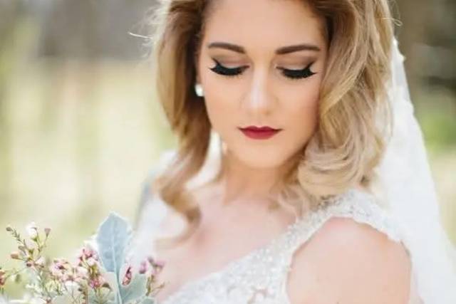 Alie Sunshine Makeup and Hair