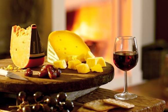 Gourmet Wine & Cheese Gift Baskets / Platters / Assortments