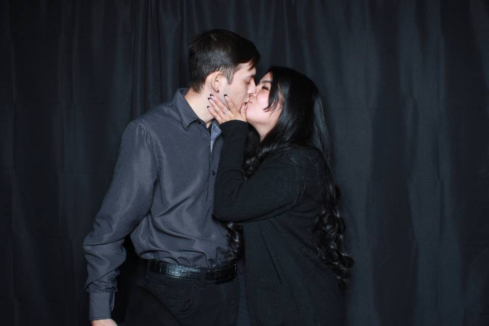 Morales Photo Booth Rental