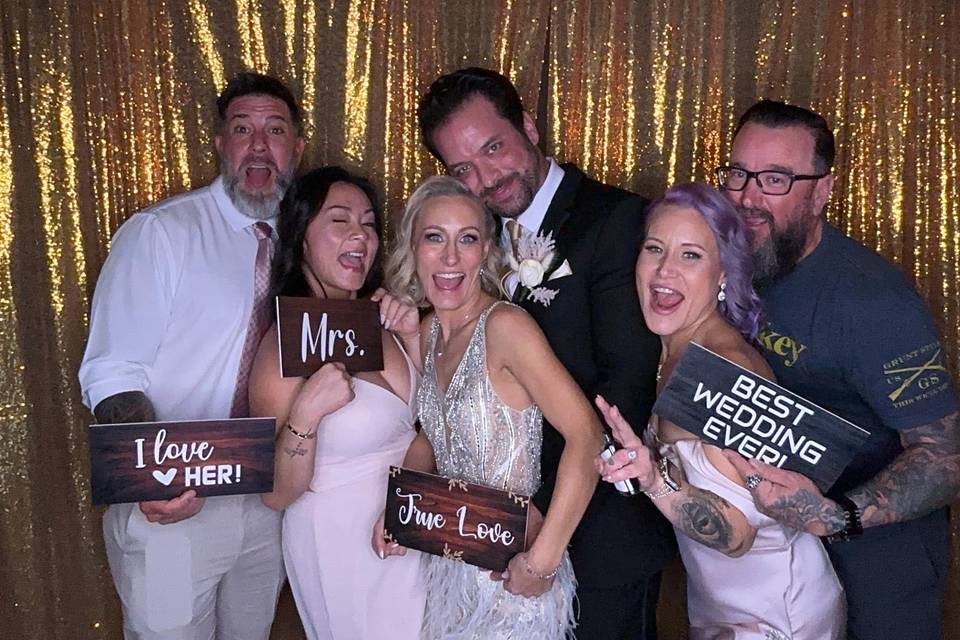 Morales Photo Booth Rental