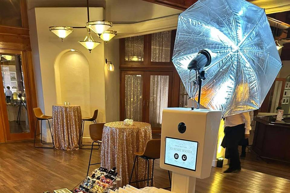 Morales Photo Booth Rental