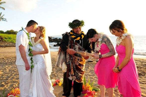 Maui Loa Weddings