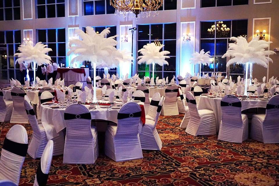 Ostrich Feather Centerpieces, Centerpiece rentals