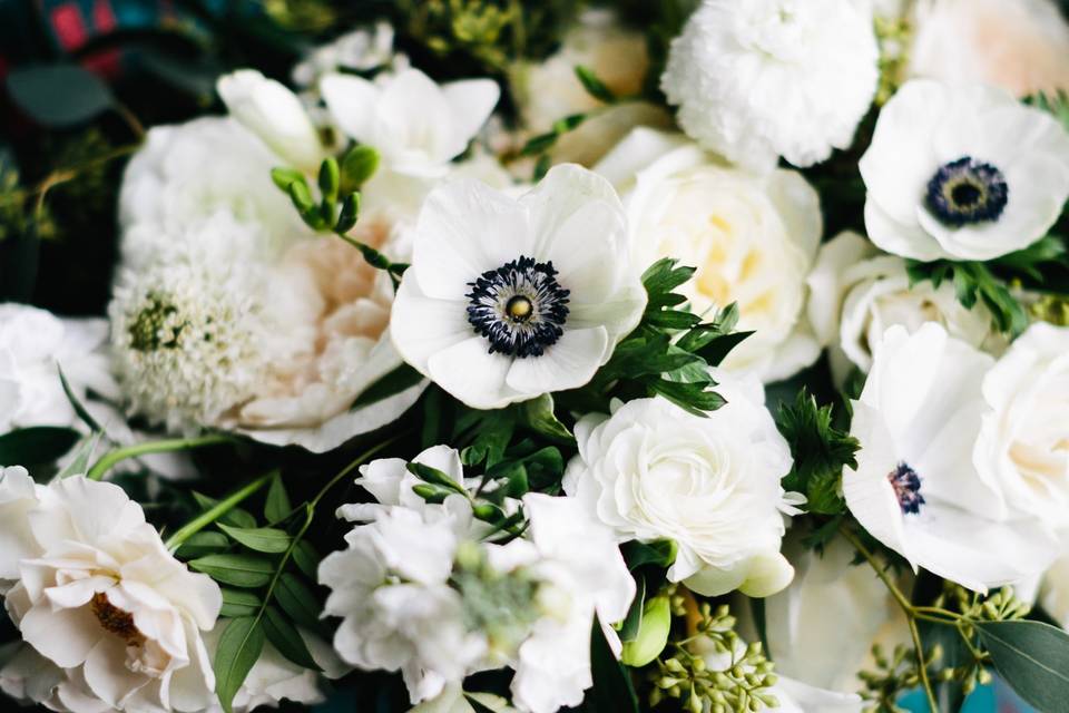 White bridal bouquet