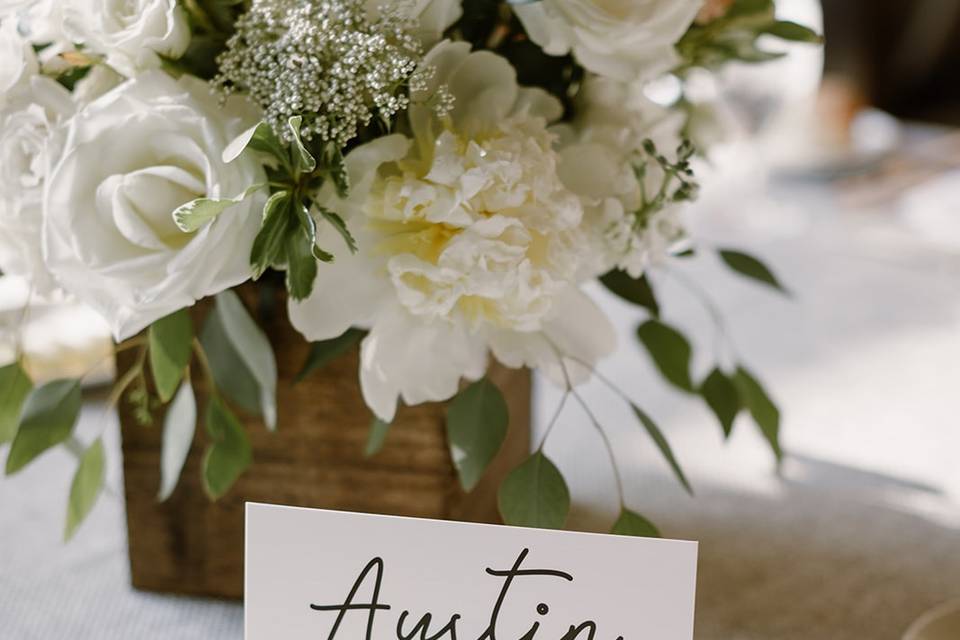 White rustic table arrangement